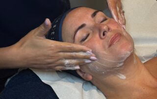Alumier MD Bespoke Luxury Medi-Facial – SKIN lounge Aesthetics Richmond Client enjoying an Alumier MD Bespoke Luxury Medi-Facial at SKIN lounge Aesthetics Richmond, a customised medical-grade treatment designed to deeply cleanse, nourish, and revitalise the skin for a glowing, youthful complexion.