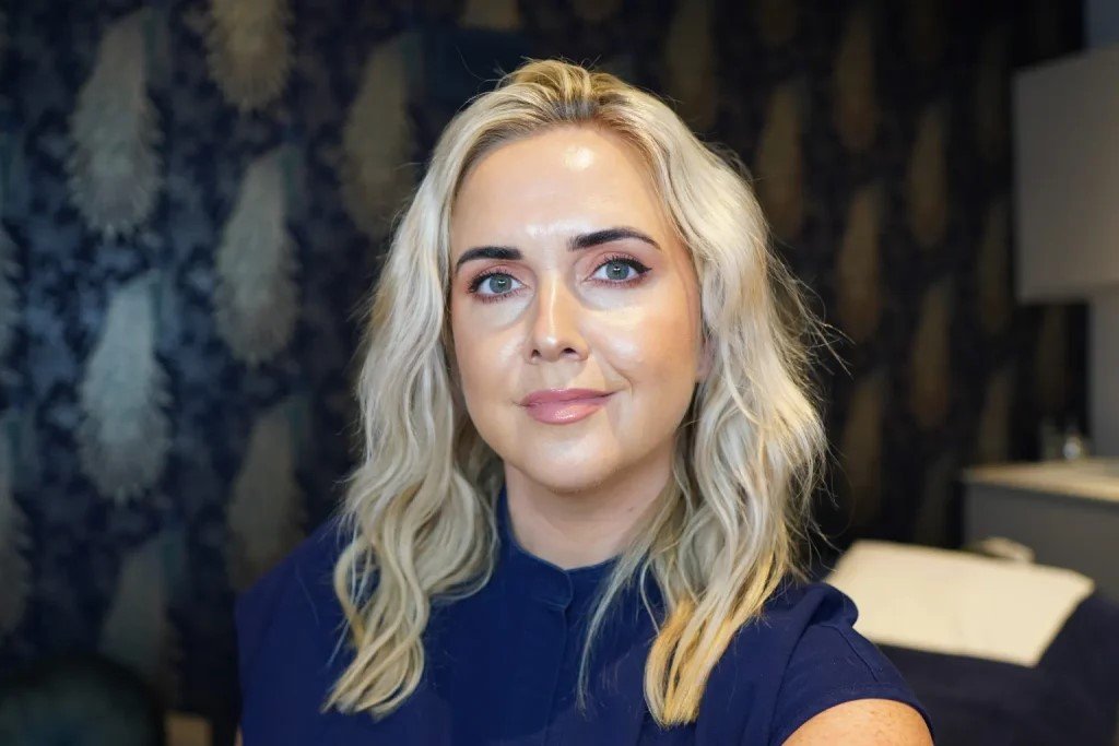 The professional team at SKIN lounge Aesthetics Richmond Hill, providing expert skincare and aesthetic treatments with a personalised, results-driven approach in a friendly and luxurious clinic setting.